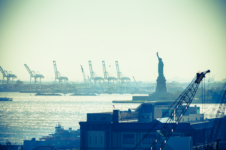 纽约/新泽西 10 月大丰收，港口打破历史货运记录
