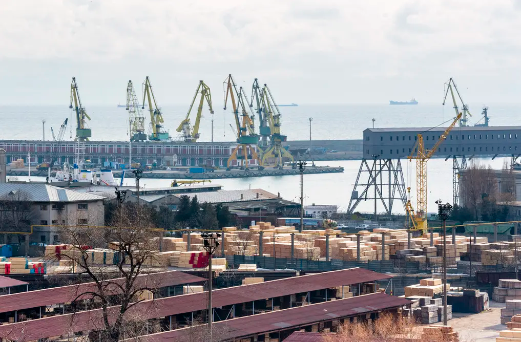保加利亚,罗马尼亚宣布，禁止悬挂俄罗斯国旗的船只进入其港口