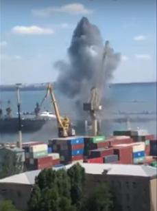 突发！刚签完协议，乌克兰敖德萨港就遭导弹袭击！